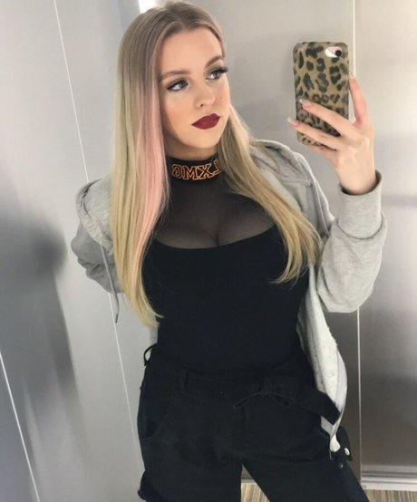 squirt teen onlyfans xxx photos