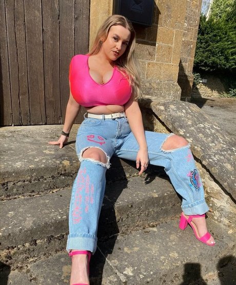 british blonde onlyfans xxx photo