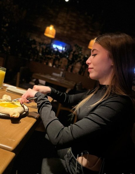 little lisa nudes star img