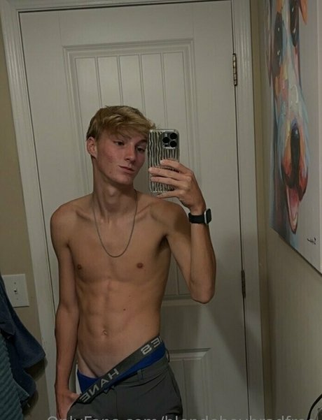 blondeboybradfree pornstar nudes gallery