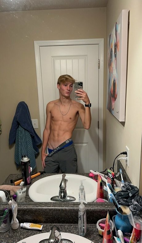 blondeboybradfree nice pornstar picture