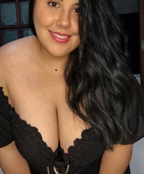 Bianca Novaes porn model photo