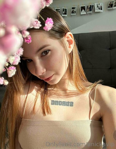 shemale outdoor onlyfans free photos