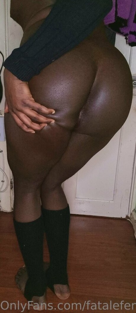 big tits mom onlyfans nude image