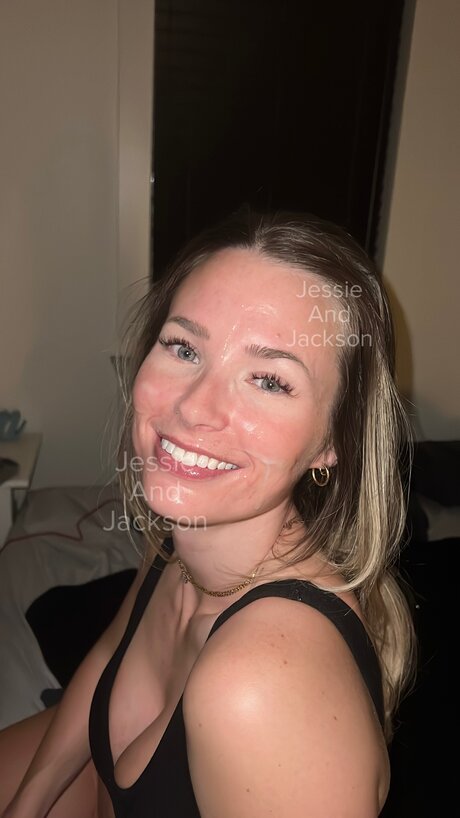 JessieandJackson model top img