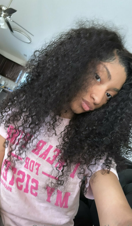 cutiewet pornstar naked images