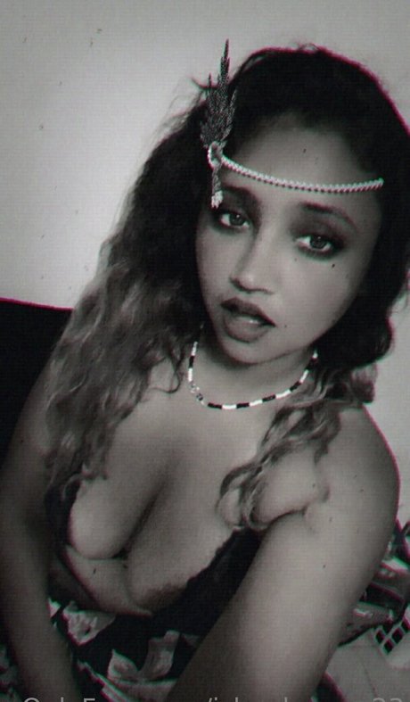 islandqueen23 art star photos