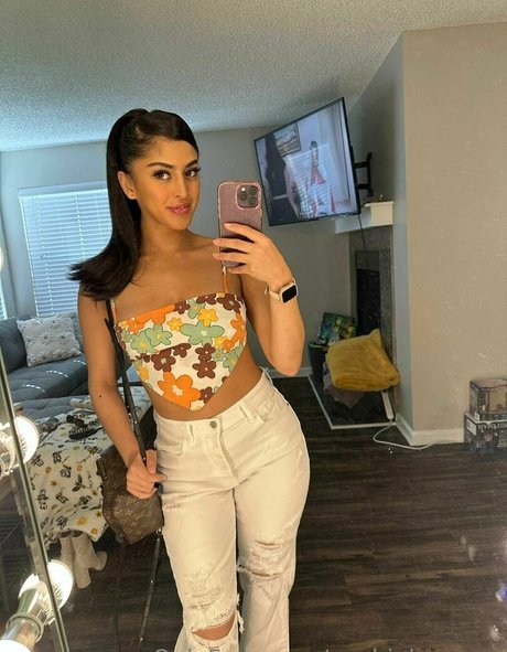 Sophialeonexo high quality model pictures