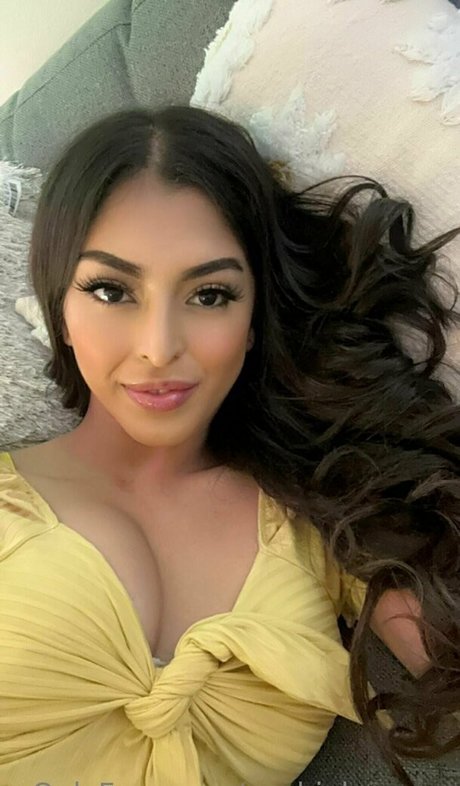 Sophialeonexo model nude galleries