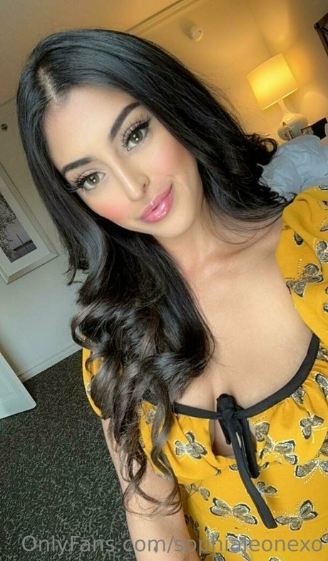 Sophialeonexo model free picture