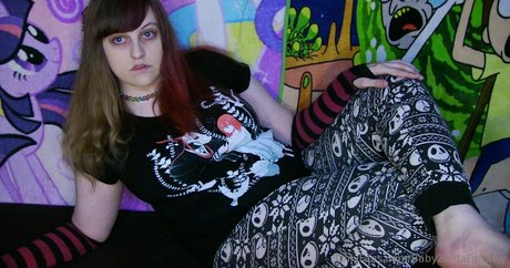 blonde babe onlyfans hot gallery