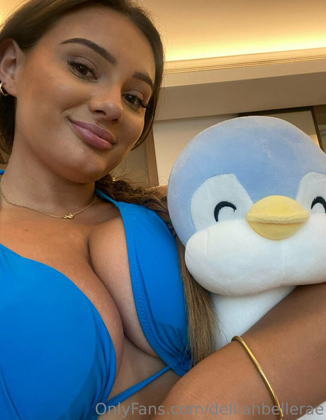 delilahbellerae model nudes pic