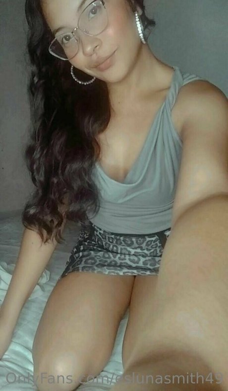 eslunasmith49 model pretty pics