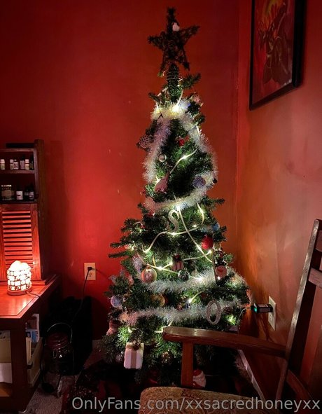 xxsacredhoneyxx pornstar xxx pictures