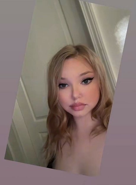 Destiny Estelle perfect model image