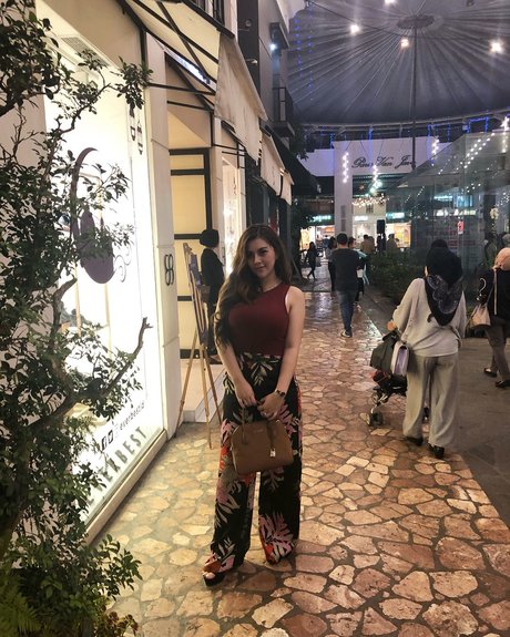 european onlyfans hot sexy img