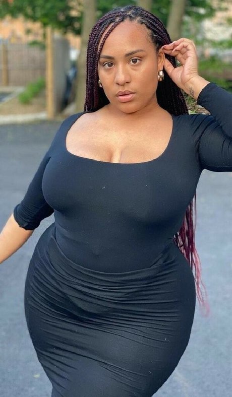 Kathrynn Marie naked model img