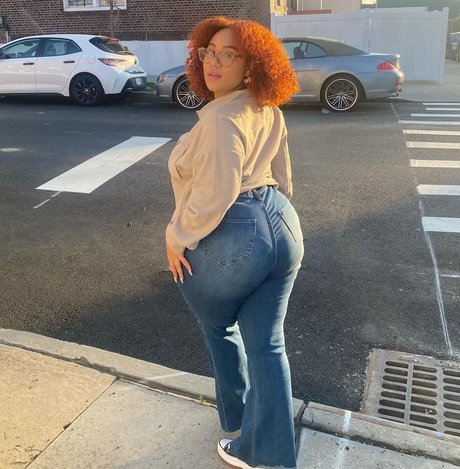 milf yoga onlyfans sexy img