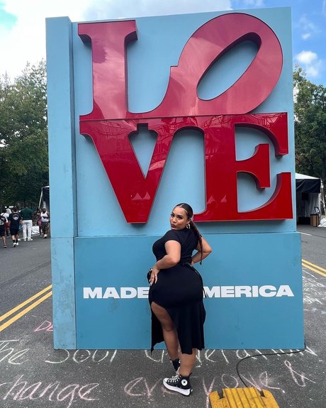 ukraine teen onlyfans nude image