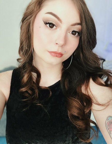 katherinepinefree model art galleries