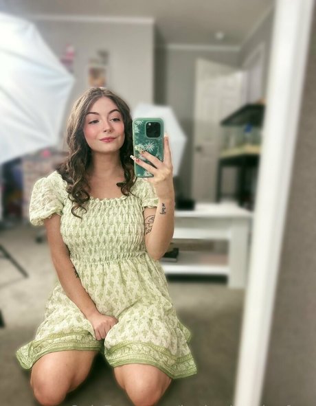 katherinepinefree nice actress image