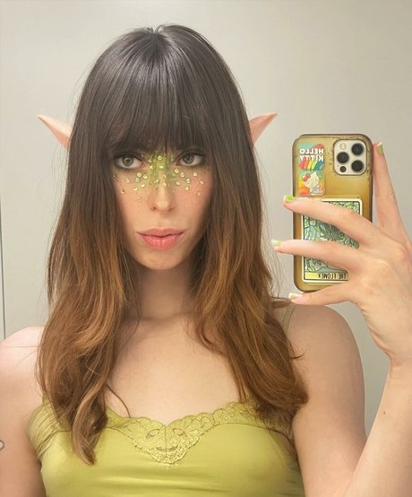 Aria Faye sex star galleries