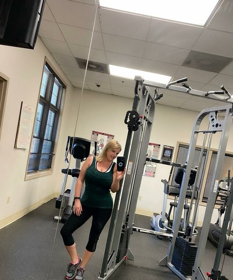 HealthyHappyFitandProud naked pornstar pics