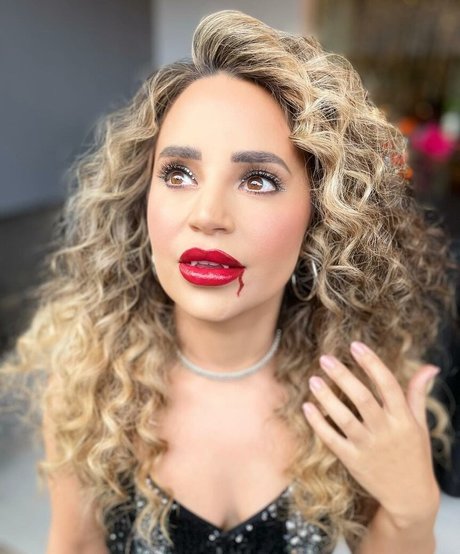 Rosanna Pansino model sex photos