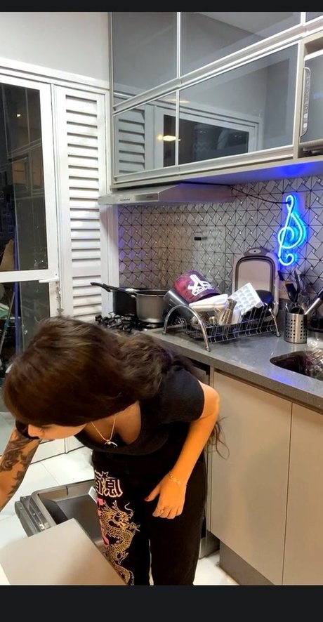 Diretora Muniz pornstar top picture