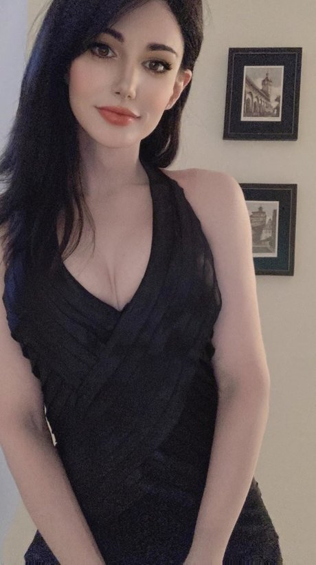 Kalindra Chan perfect star archive