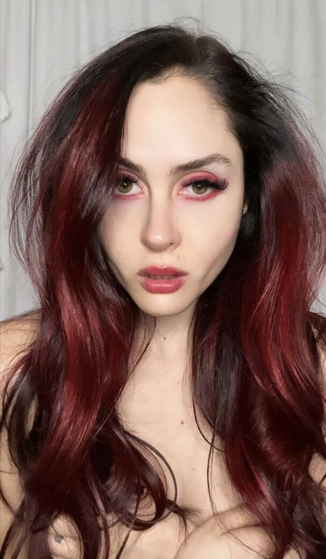 Maren Altman model hd images