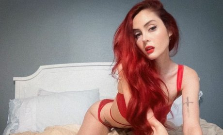 Maren Altman star exclusive pic