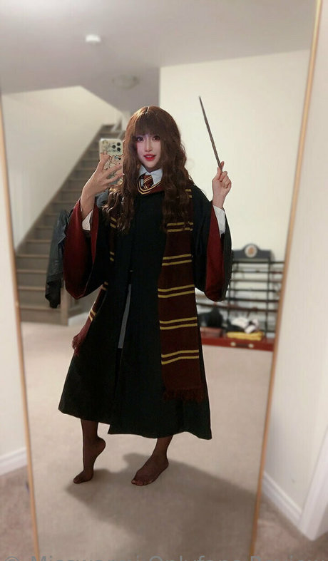 MissWarmJ model photo