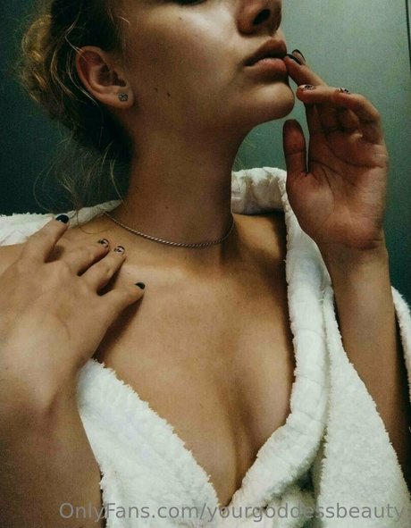 yourgoddessbeauty top actress photo