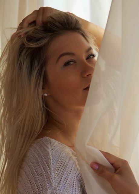 Polina Logunova pornographic star pics