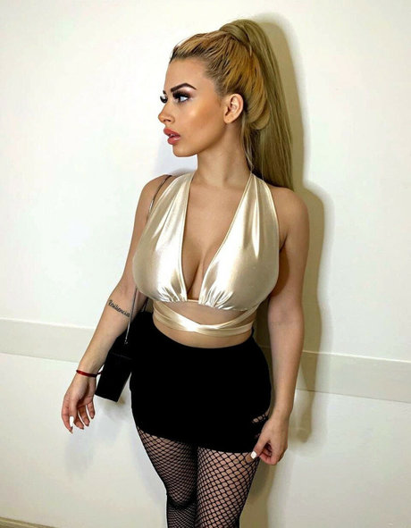 2024 top onlyfans hot naked pics