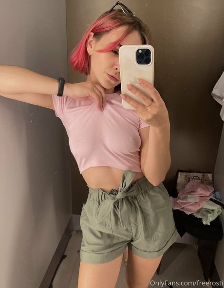 petite girls onlyfans hot images