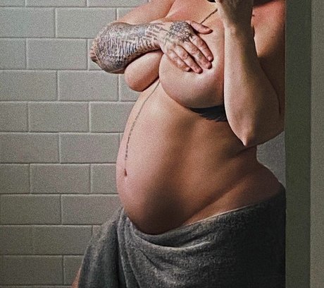 Brooklyn Nicolina hd actress images