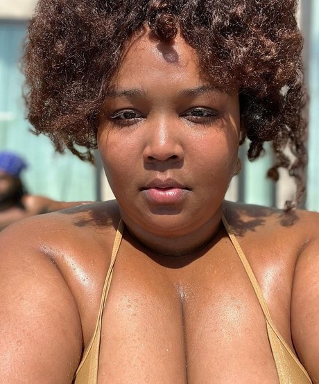 Lizzo nude star archive