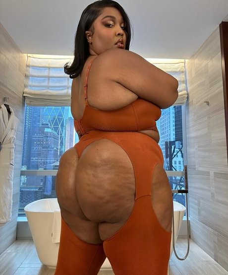 Lizzo pornstar pics