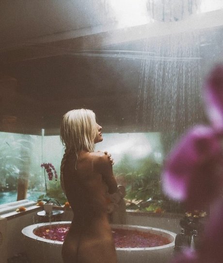 face onlyfans art naked gallery