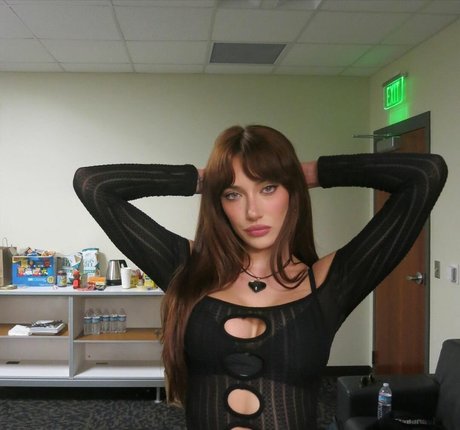 ukraine teen onlyfans adult image