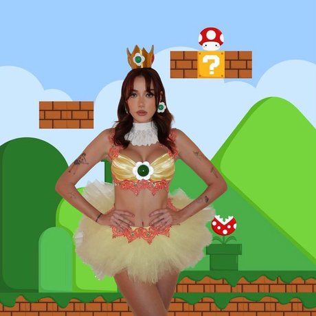 Olivia OBrien xxx model photos