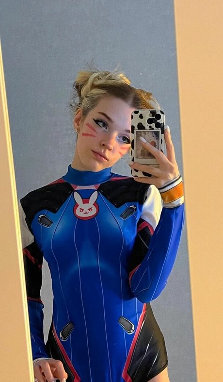 Shadsi erotic model pictures