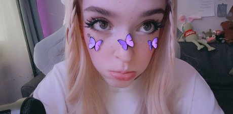 Shadsi pornographic actress photo