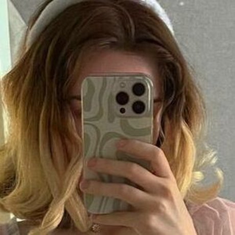 Shadsi star erotic photos