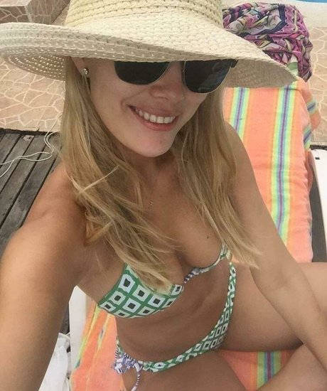 big tits mom onlyfans hd galleries