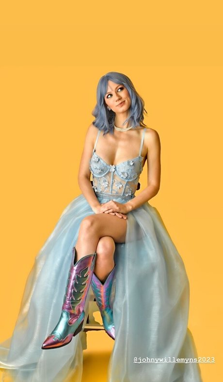 Bo Ackaert pornstar exclusive images