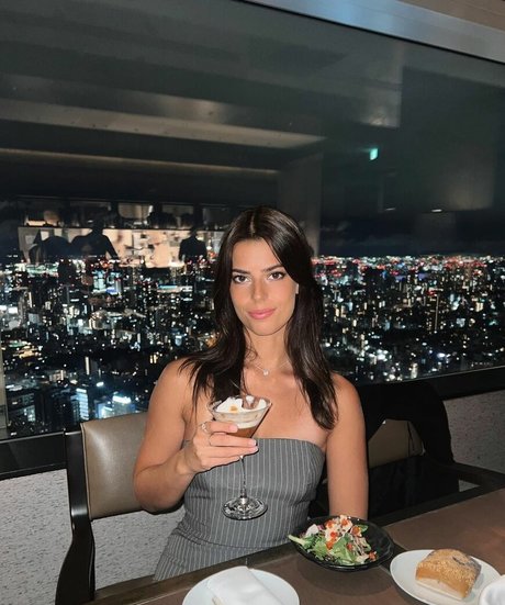 Develique model sexy pics