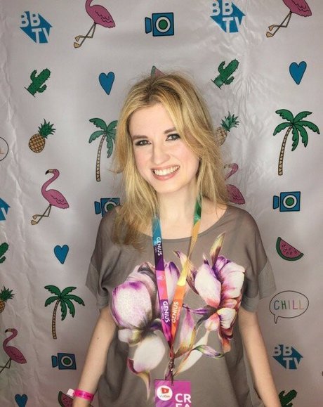 Grace Randolph sexy star photo